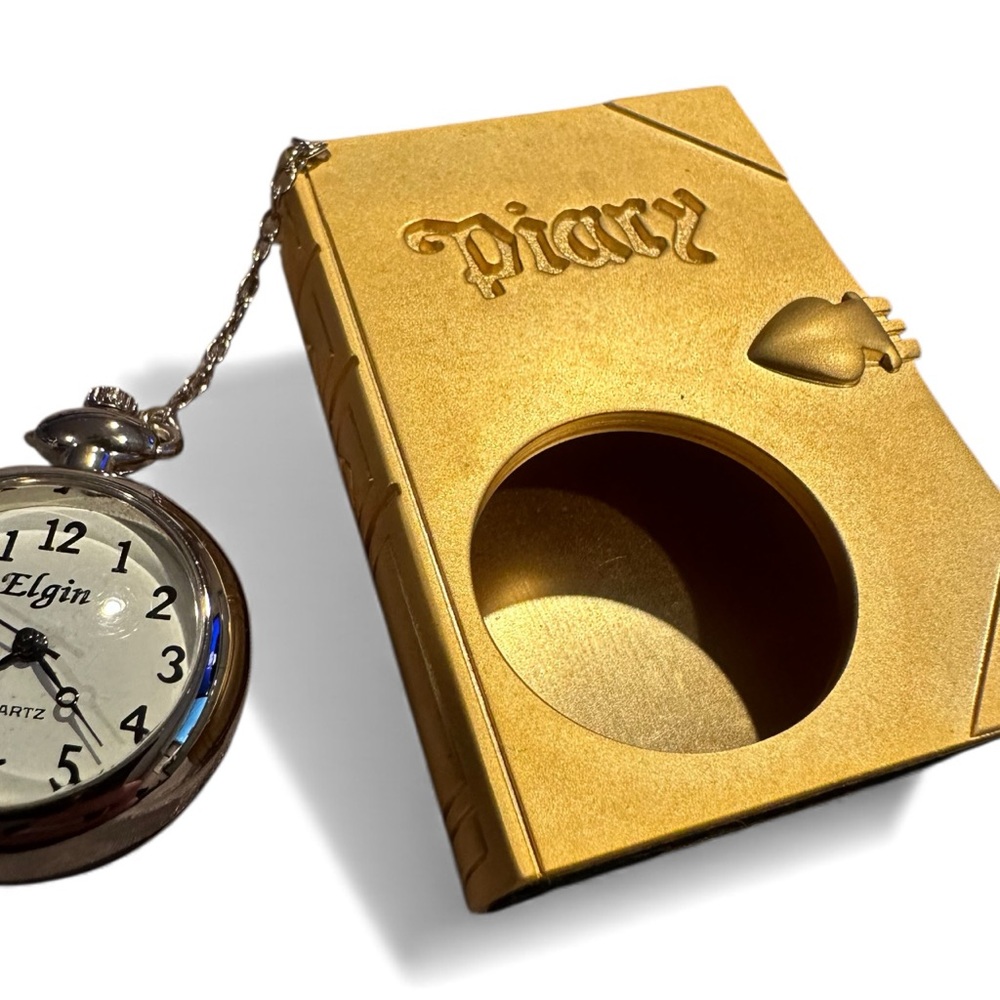 Vintage Elgin Gold Diary with Pocket Watch Design Miniature Clock - Picture 4 of 8